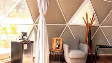 Cabaña Deluxe, 1 cama King size (Domo XL) | Ropa de cama de alta calidad, edredón y decoración personalizada
