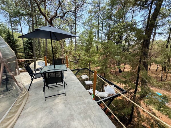 Cabaña Deluxe (Domo with Jacuzzi) | Área de sala de estar