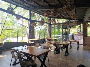 Restaurant - Madeira Hotel Boutique (Puerto Triunfo)