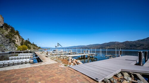 The Perfect Getaway Cabin in the Okanagan #6
