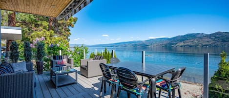 تناول الطعام بالخارج