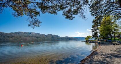 The Lakeside Condo with Large Outdoor Space #105