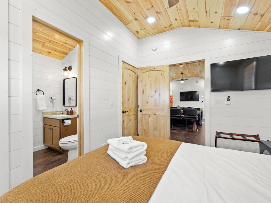 Hytte – design, 2 soverom | 2 soverom, blendingsgardiner, strykejern/-brett og wi-fi (inkludert)