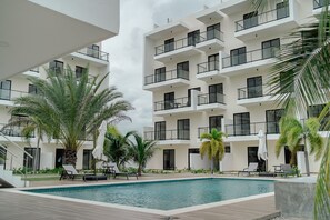 Pool - Downtown Punta Cana, walking distance to everything (Punta Cana)