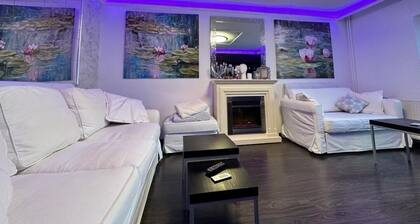 Old town Bucharest comfortable apartment