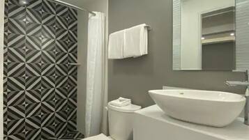 Shower, towels