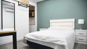 1 bedroom, desk, iron/ironing board, free WiFi