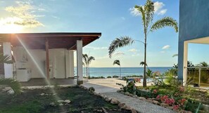 Terrace/patio - Luxury Beach Front Villa with Private pool and stunning Ocean View! (Punta Rucia)