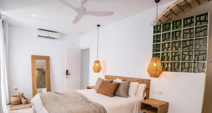 Salina Deluxe with balcony Room