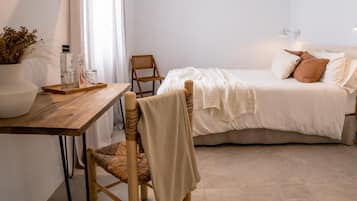 1 bedroom, internet, bed sheets