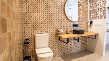Een douche, een haardroger