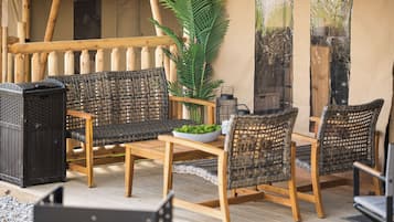 Comfort Tent, Hill View | Terrace/patio