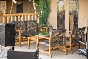 Comfort-Zelt, Hügelblick | Terrasse/Patio
