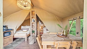 Comfort Tent, Hill View | Free WiFi