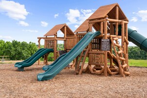 Área de juegos infantiles al aire libre