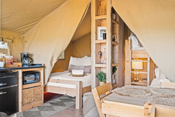 Comfort Tent, Hill View | Free WiFi