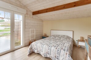 4 bedrooms, free WiFi