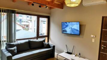 Smart TV, books