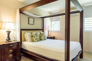 3 bedrooms, iron/ironing board, travel cot, free WiFi