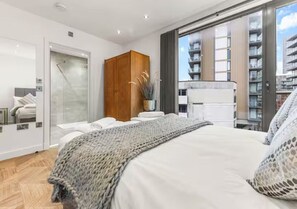 2 habitaciones, tabla de planchar con plancha y wifi gratis 