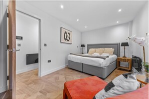 1 soverom, strykejern/-brett, wi-fi (inkludert) og sengetøy