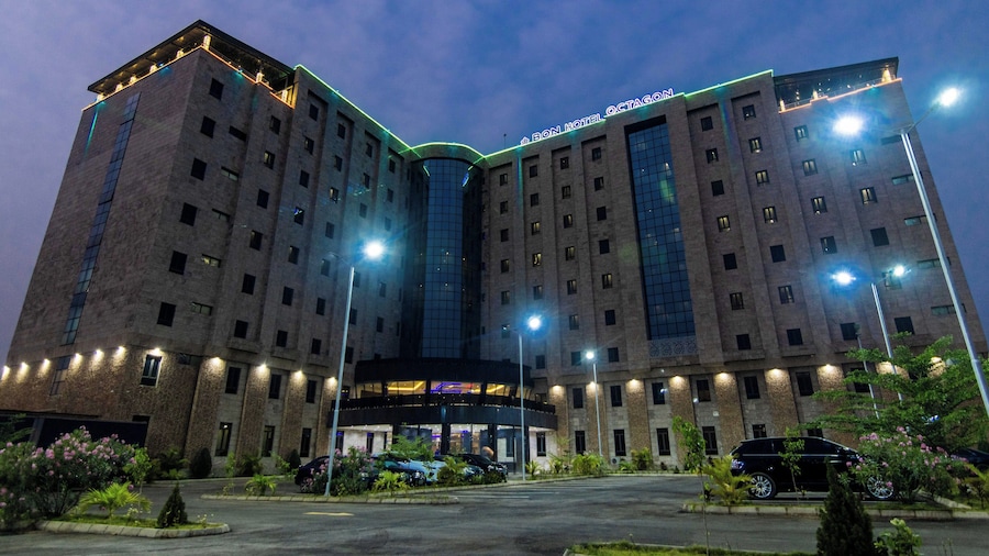 BON Hotel Octagon