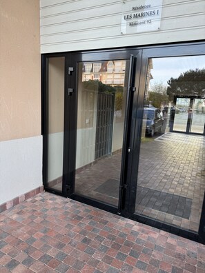 Exterior detail - Appartement Cosy vue Port (Dives-sur-Mer)