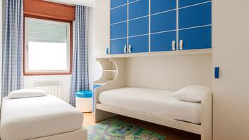 3 habitaciones, tabla de planchar con plancha y wifi gratis