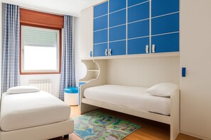 3 dormitorios, tabla de planchar con plancha, wifi gratis y ropa de cama