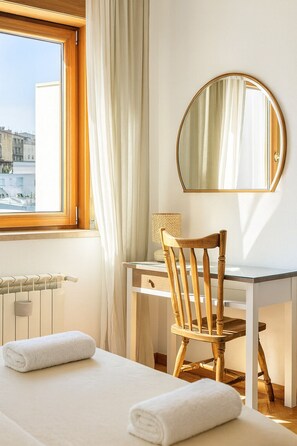 3 bedrooms, iron/ironing board, free WiFi, bed sheets - Suite Enes, Oasi di relax: terrazza panoramica (Trieste)