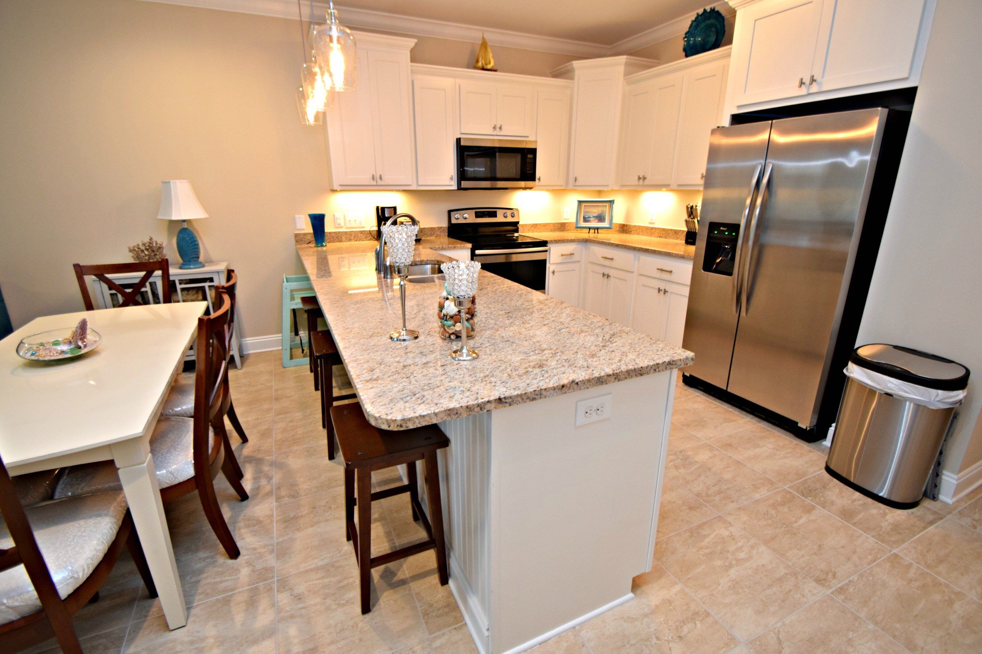 House, Multiple Beds, Patio, Pool View (A Beach Life 3A) | Private kitchen