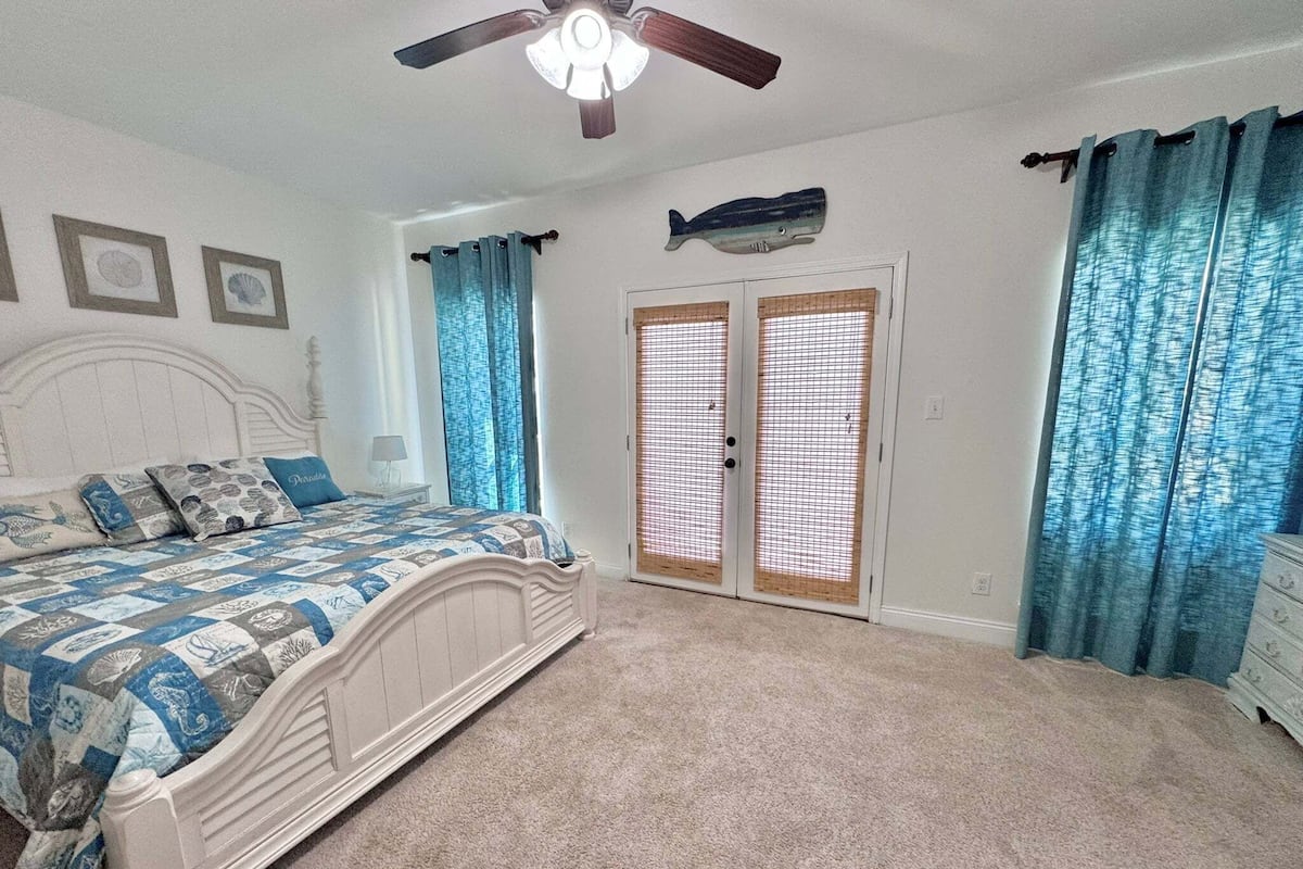 單棟房屋, 多張床, 可使用泳池, 花園景 (A Beach Life 1B) | 3 間睡房、獨特設計、獨特裝修、床單