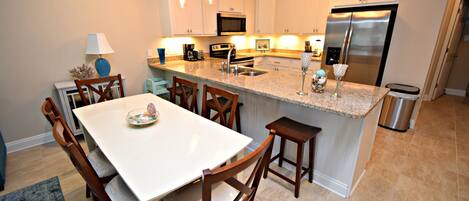 House, Multiple Beds, Patio, Pool View (A Beach Life 3A) | Private kitchen