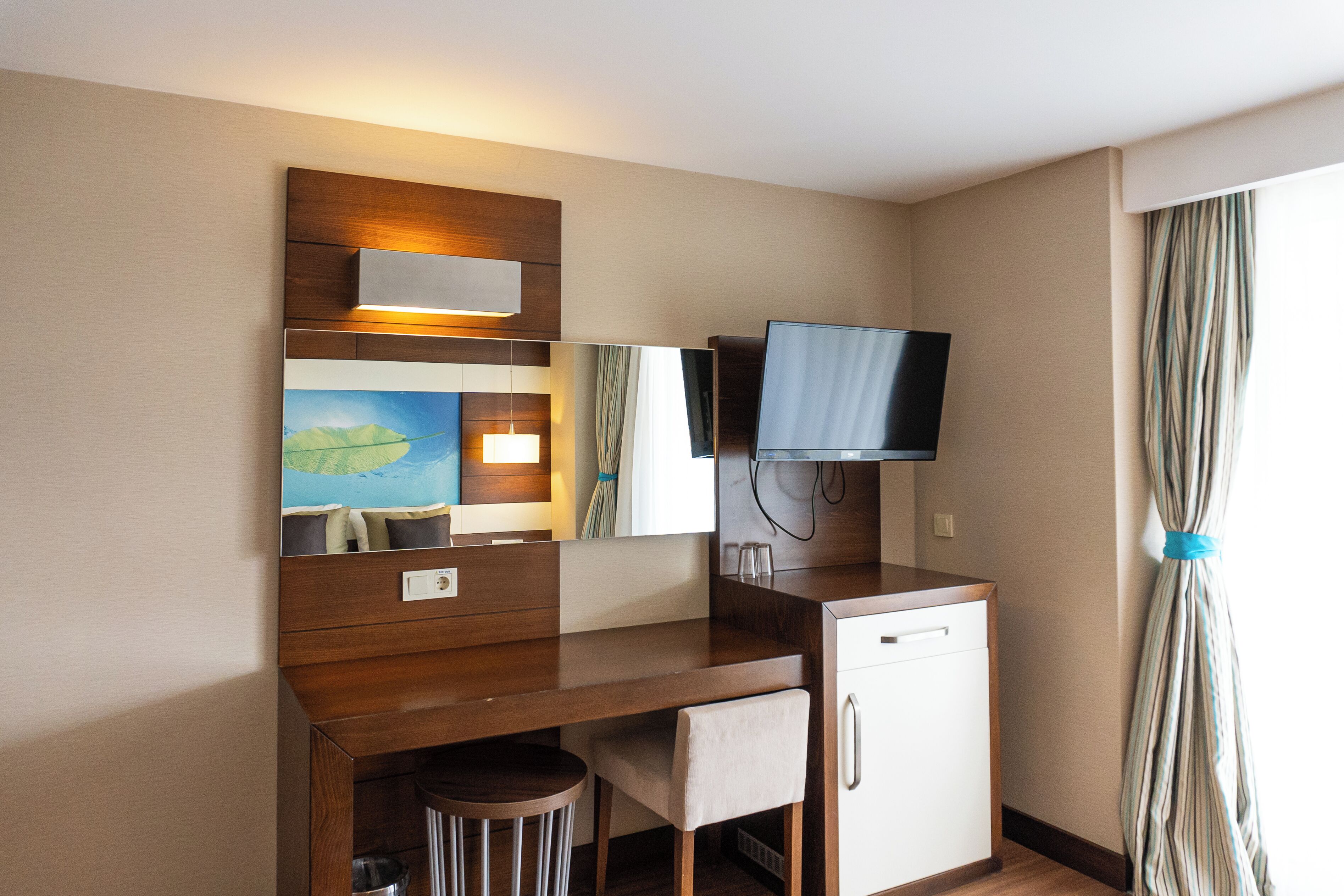 Photo - Adella Side Hotel