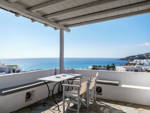View from room - Baybees Sea View Residence (Mykonos)