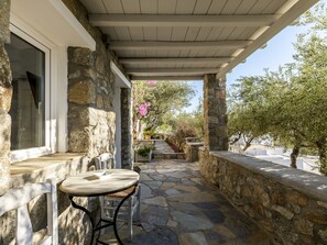 Two-Bedroom Apartment | Terrace/patio - Baybees Sea View Residence (Mykonos)