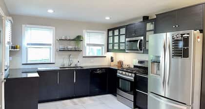 Central / Convenient / Comfort