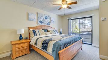 2 bedrooms, desk, iron/ironing board, WiFi