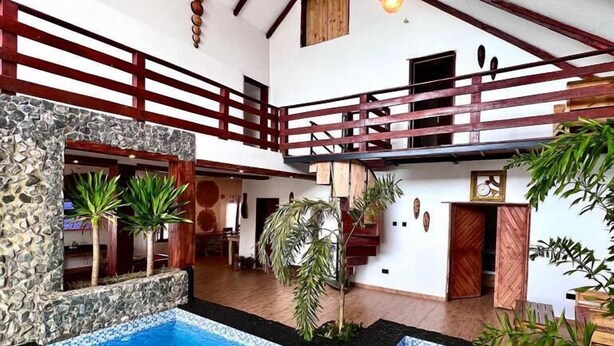 Penthouse Royal, 3 kamar tidur, kolam renang pribadi, pemandangan pantai | Kolam renang pribadi