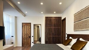 Ảnh chưa phân loại, 2 trong số 65 ảnh, nút