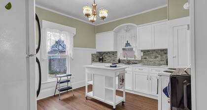 100yr home with peaceful 1940s vibe and modern amenities in historic downtown.