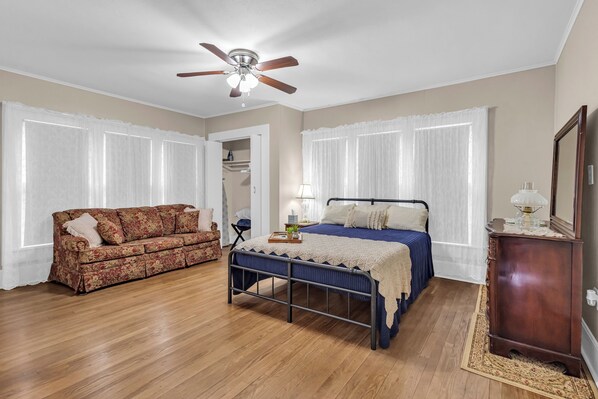 2 chambres, bureau, fer et planche à repasser, Wi-Fi