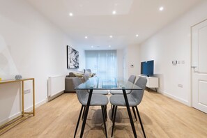 Lägenhet | Restauranger