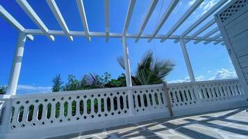 Family Apartment, 2 Bedrooms | Terrace/patio