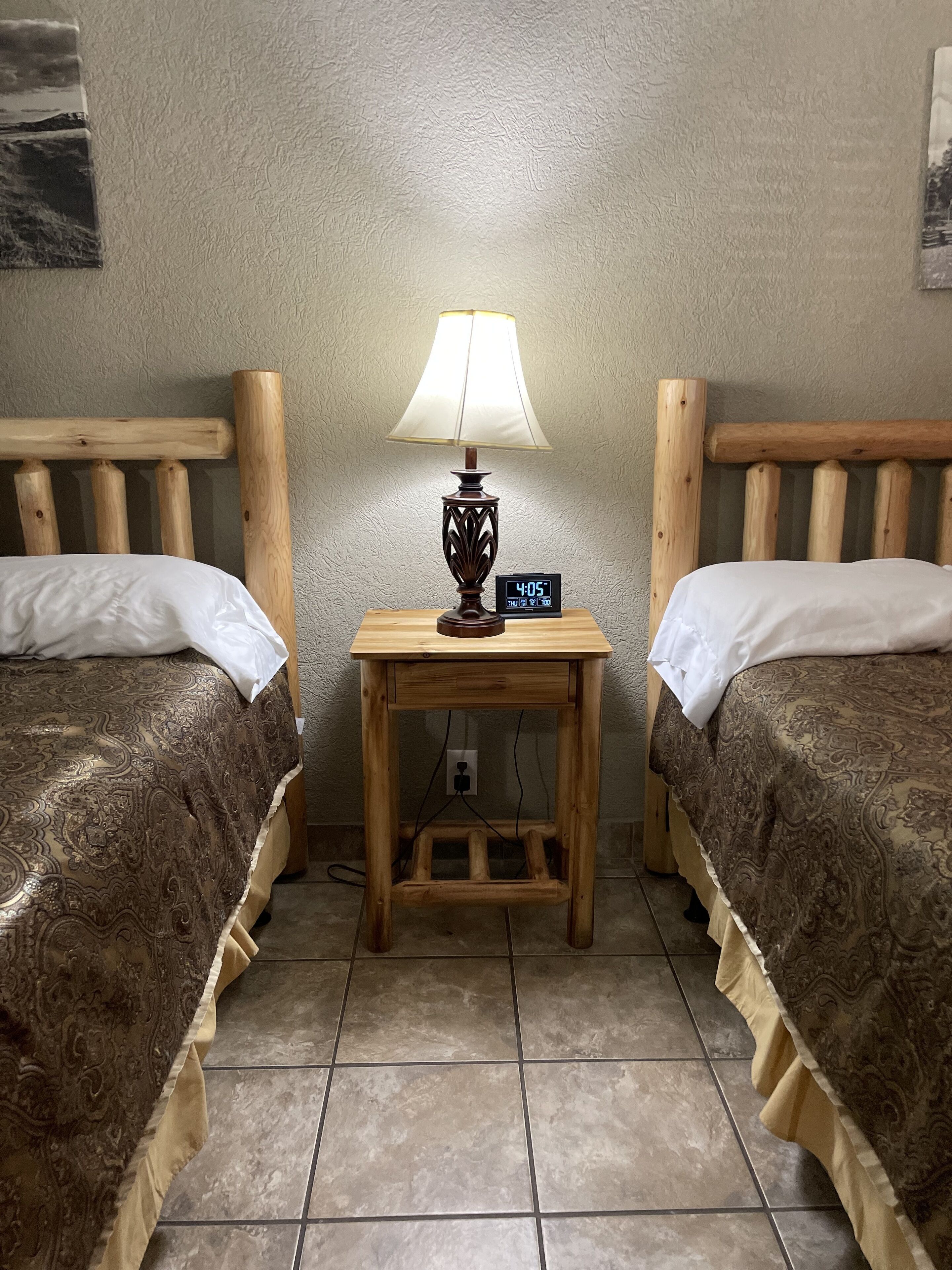 Comfort Room | Free WiFi, bed sheets