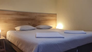 Suite estándar | 1 habitación, tabla de planchar con plancha y wifi gratis