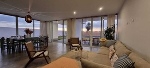 Living area - Large house with a big swimming pool for 16 people in Paracas (Ate)