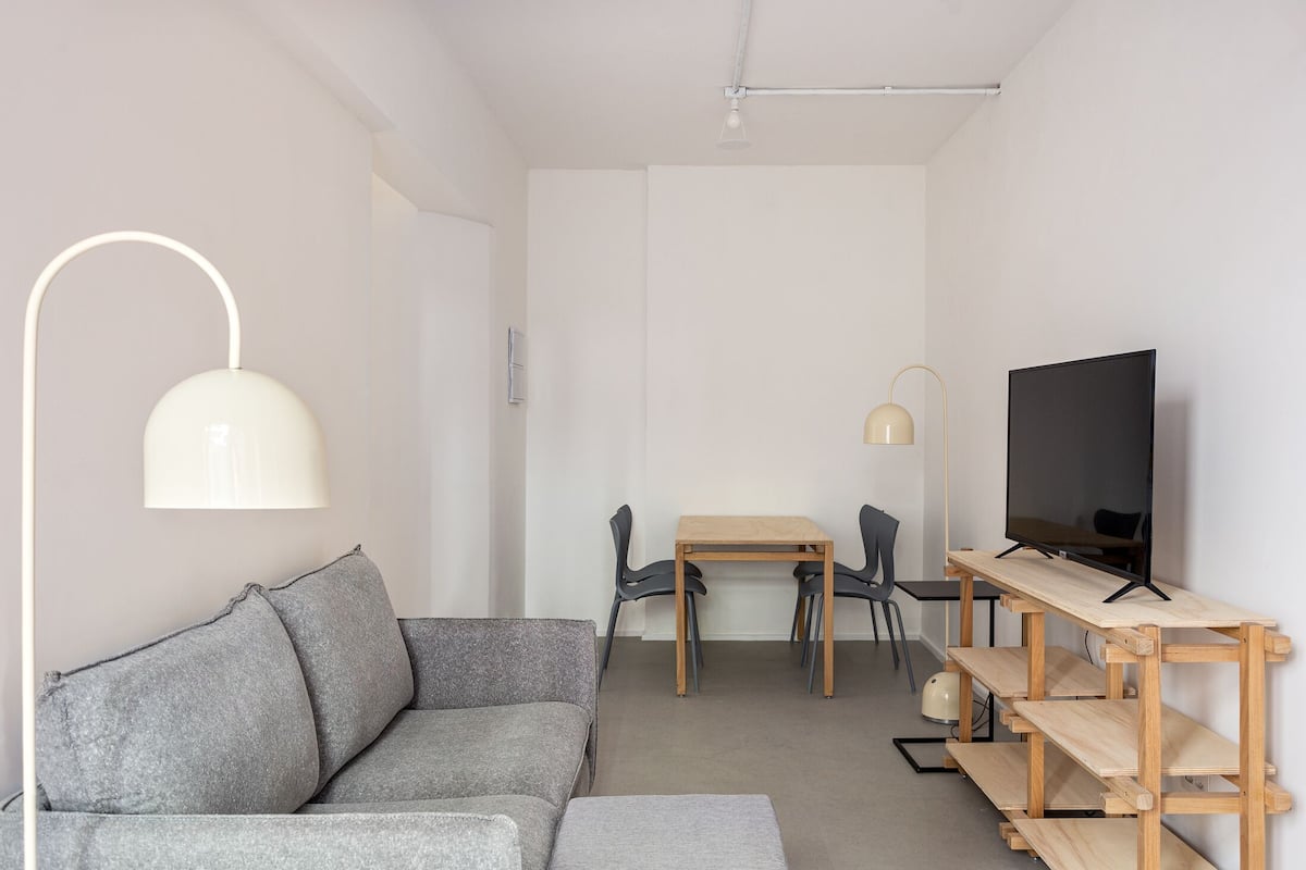 Exclusive Apartment | Living room | 40-inch Smart TV with digital channels