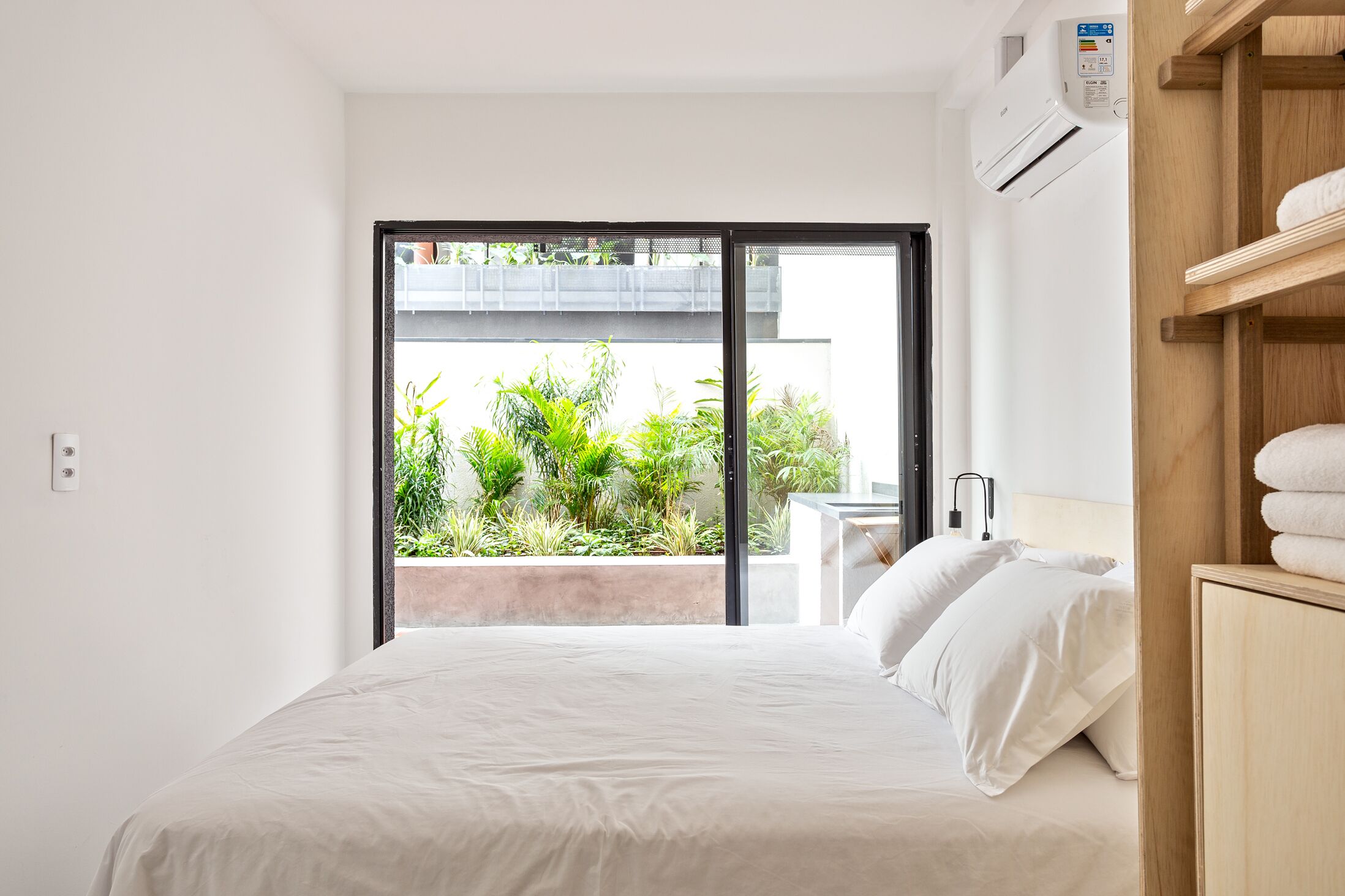 Exclusive Apartment | Premium bedding, individually decorated, individually furnished