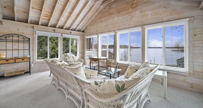 Lake Beulah - Lake Front Property Getaway!